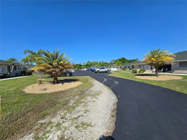 $1,450 | 24540 Harbor View Road, Unit H2, Punta Gorda, FL 33980