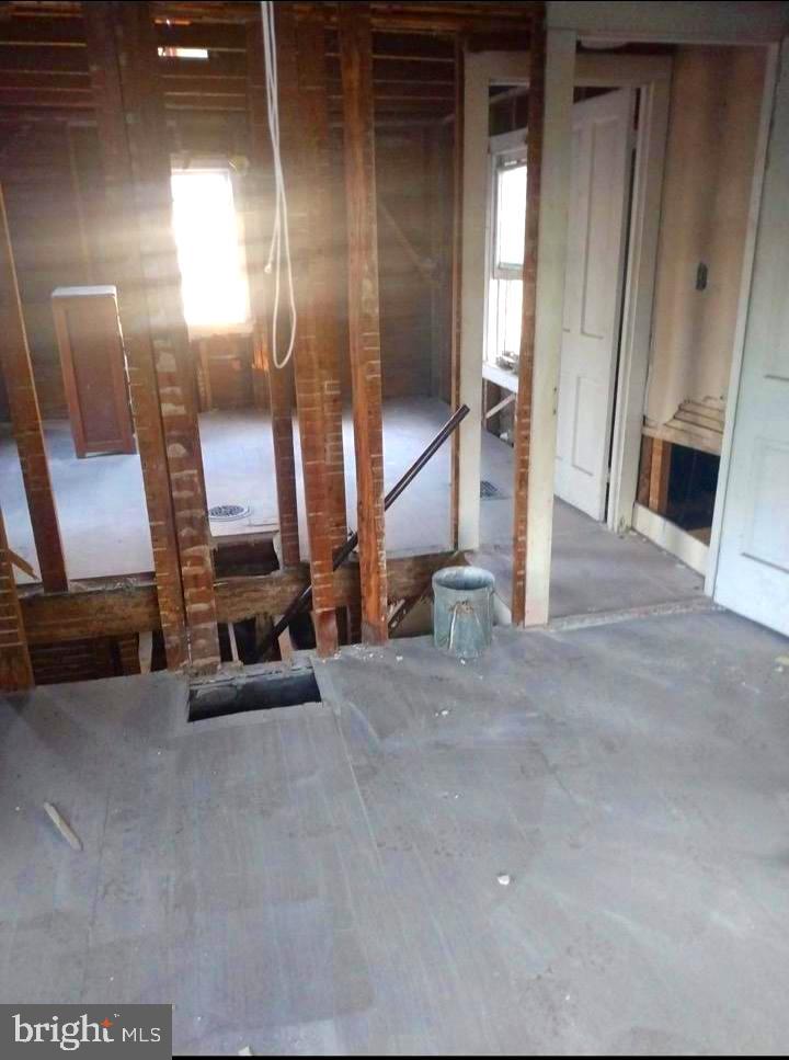 26417 Mariners Road Crisfield, MD 21817 - Photo 6 of 17 Gallery Image 6