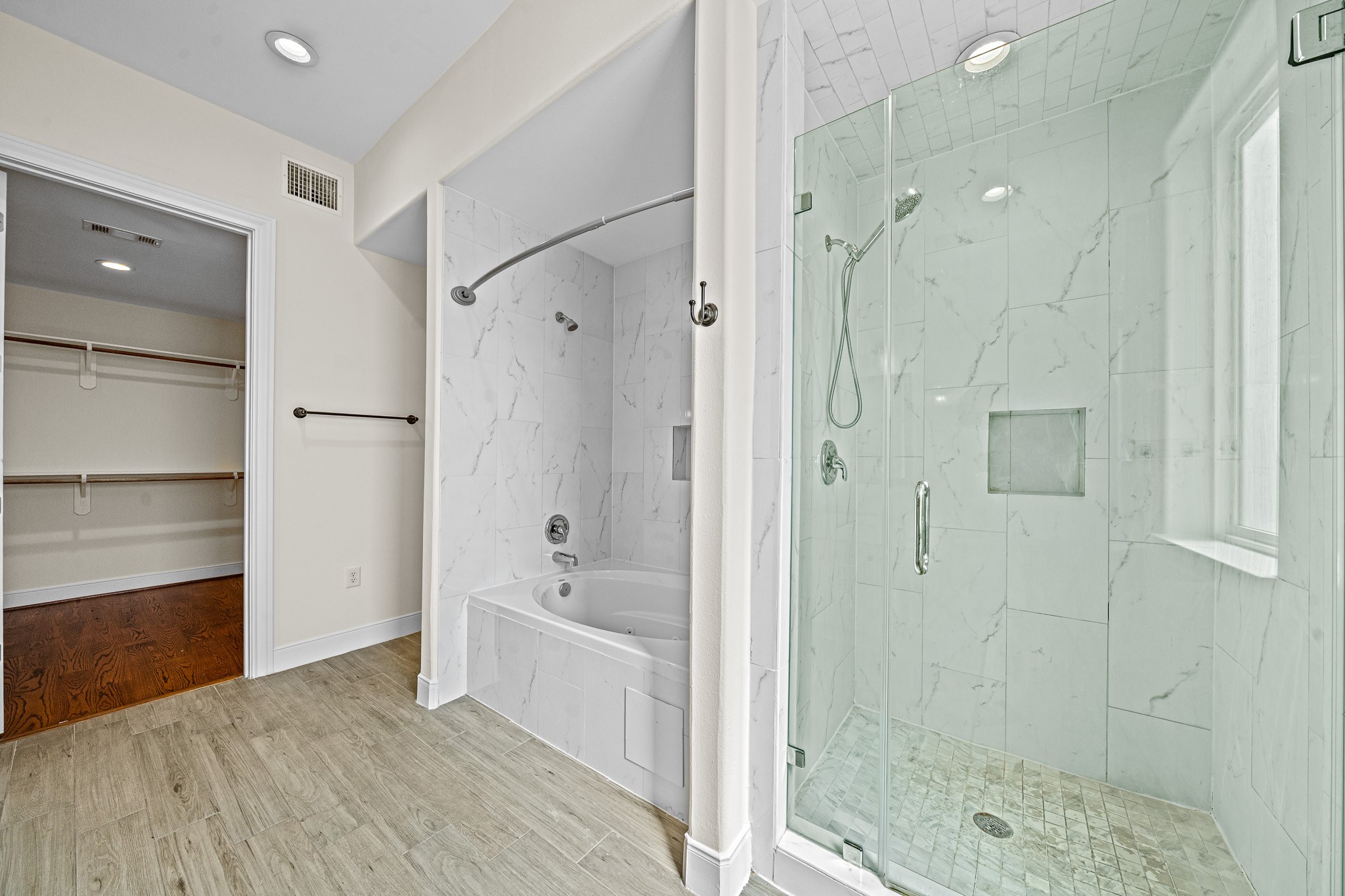 2218 Converse Street, Unit C Houston, TX 77006 - Photo 12 of 40