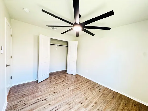 $1,945 | 1108 Sandalwood Road, Royse City, TX 75189