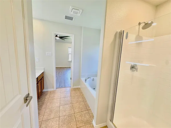 $1,945 | 1108 Sandalwood Road, Royse City, TX 75189