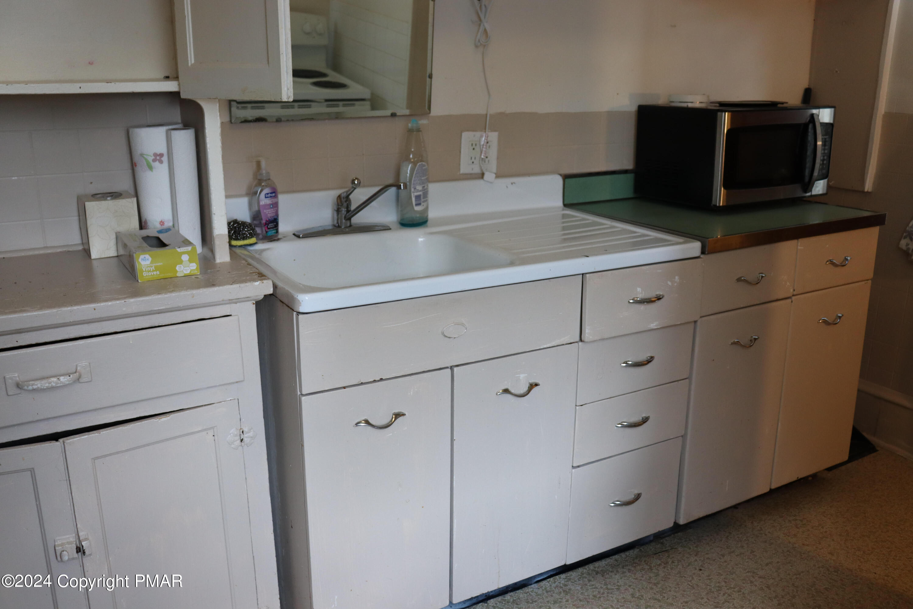 316 West Maple Street Hazleton, PA 18201 - Photo 14 of 36 kitchen 1