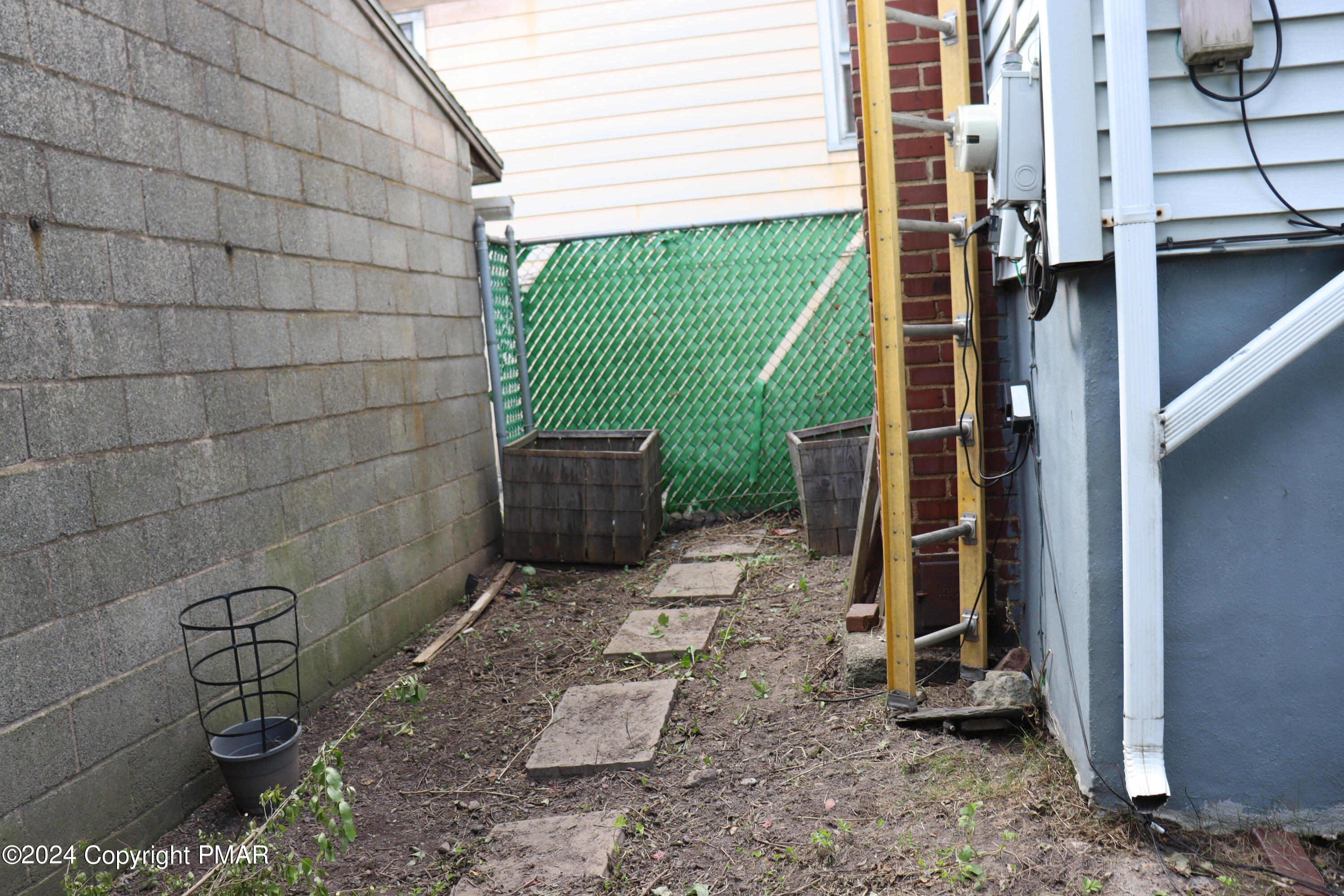 316 West Maple Street Hazleton, PA 18201 - Photo 33 of 36 outside 4