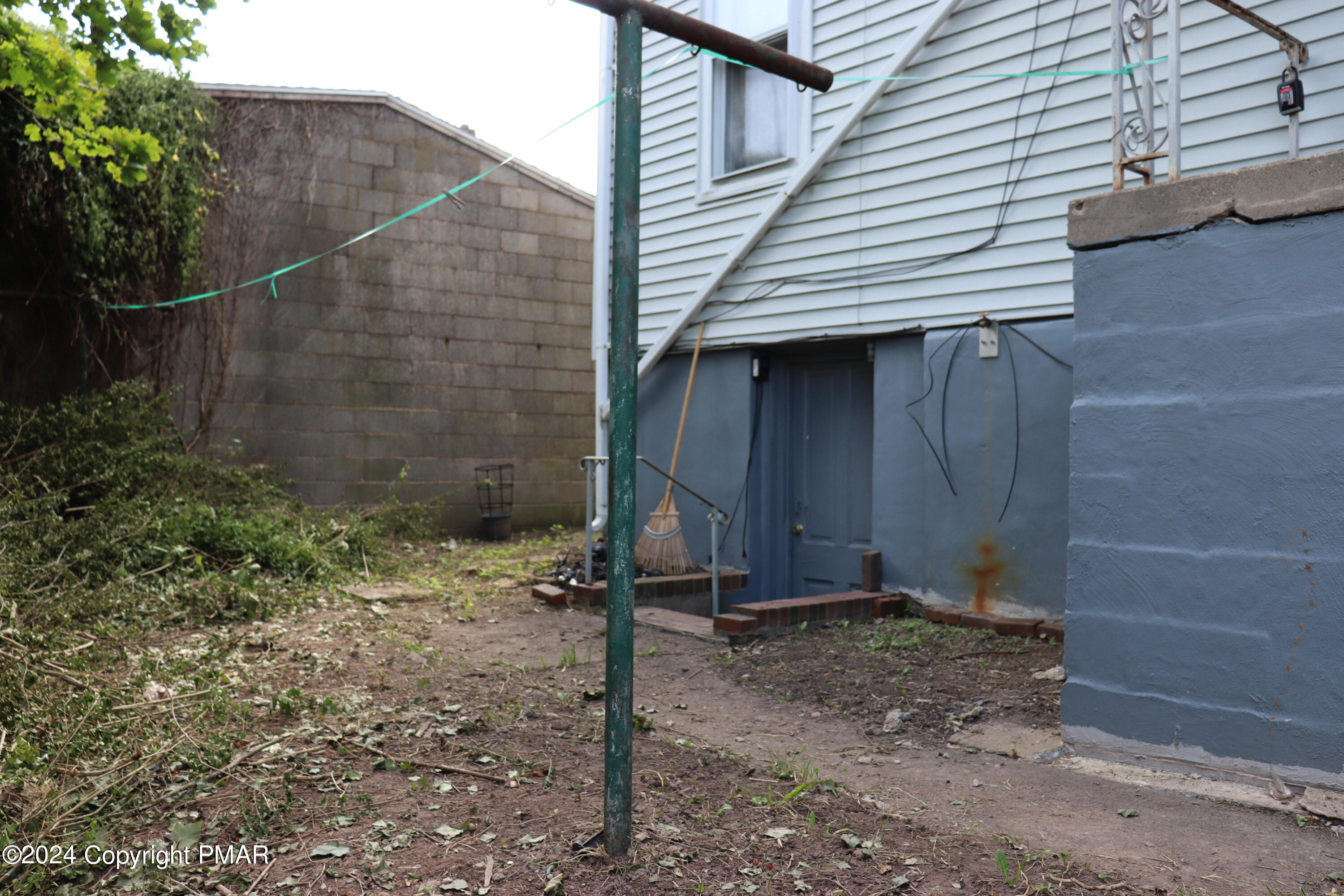 316 West Maple Street Hazleton, PA 18201 - Photo 34 of 36 outside