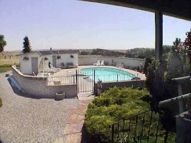 202 Glorfield Road St. John, WA 99171 - Photo 3 of 9