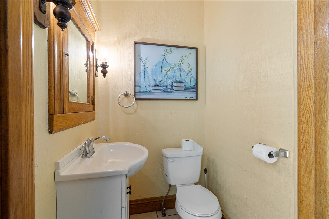 1960 Ridge Road Ontario, NY 14519 - Photo 24 of 43 Another bathroom- there are TWO in this home!