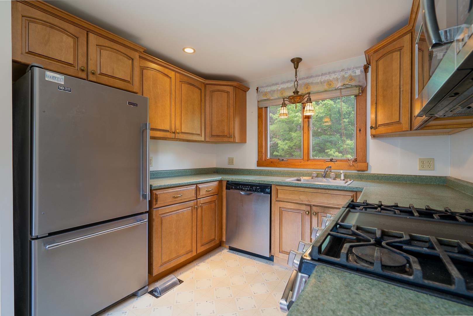 288 East Side Road Wentworth, NH 03282 - Photo 13 of 37