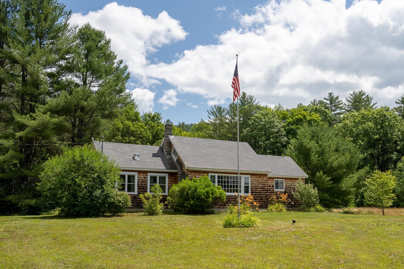 288 East Side Road Wentworth, NH 03282 - Photo 2 of 37