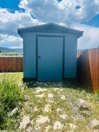 a view of an outdoor space