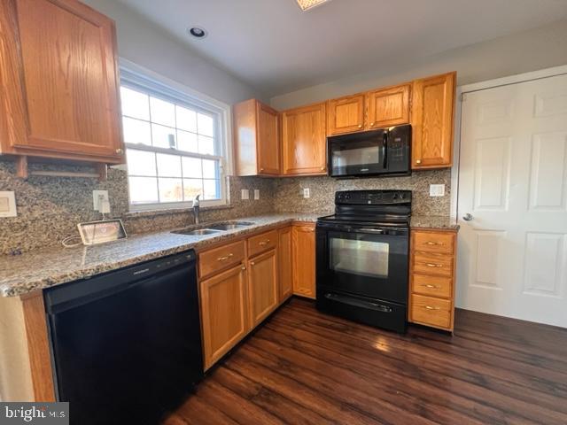 26 Madison Lane Sicklerville, NJ 08081 - Photo 8 of 24