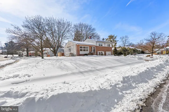 $450,000 | 301 Deep Dale Drive, Lutherville-Timonium, MD 21093