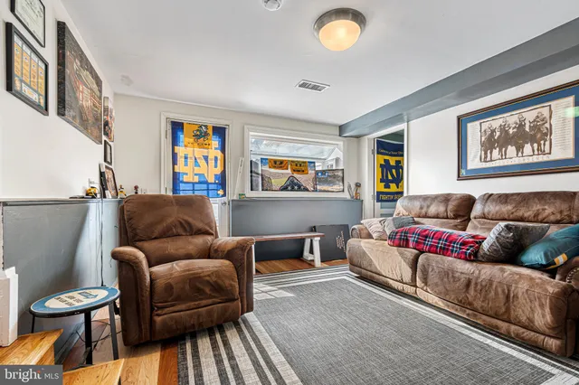 $450,000 | 301 Deep Dale Drive, Lutherville-Timonium, MD 21093