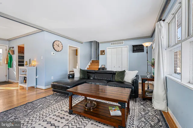 $450,000 | 301 Deep Dale Drive, Lutherville-Timonium, MD 21093