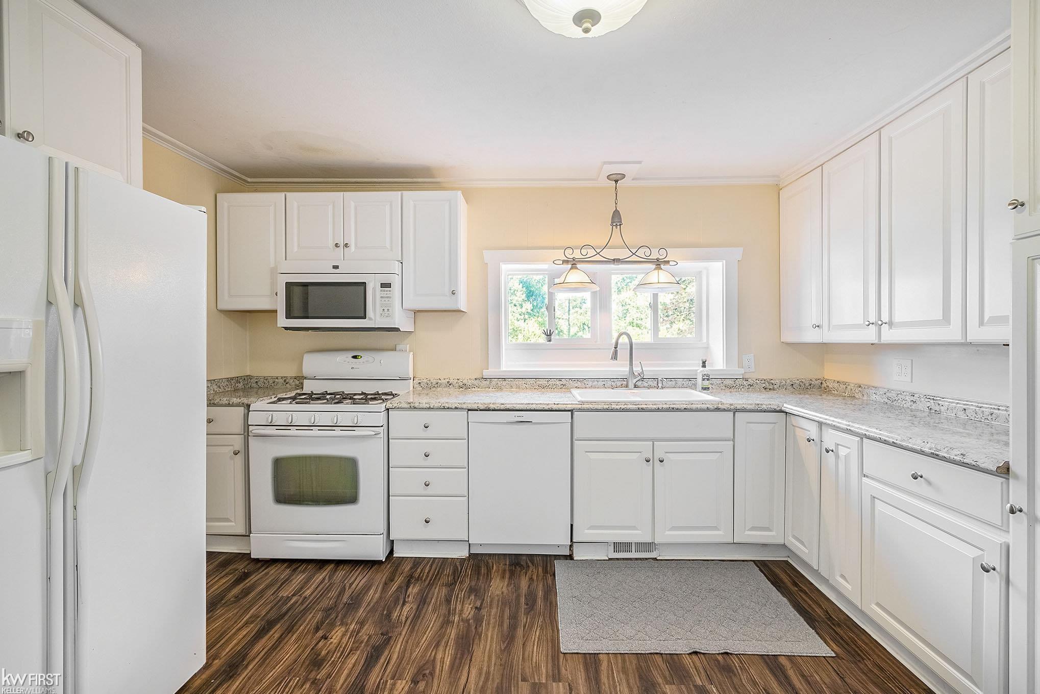 5126 West Thompson Road Linden, MI 48451 - Photo 7 of 27