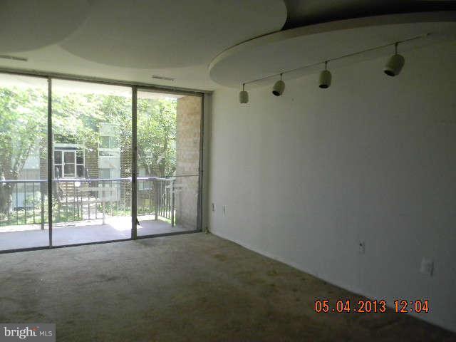 3960 Bel Pre Road, Unit 3 Silver Spring, MD 20906 - Photo 4 of 12 Living Room