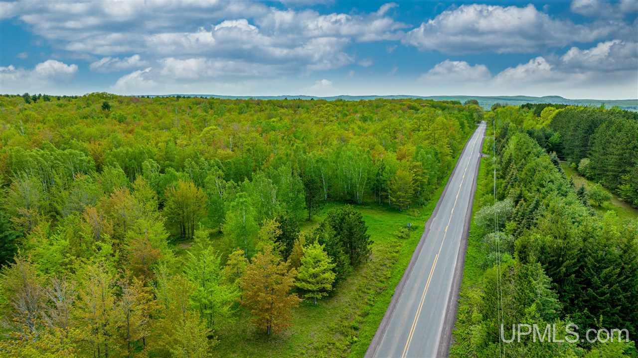 2 Boundary Road Chassell, MI 49916 - Photo 4 of 77