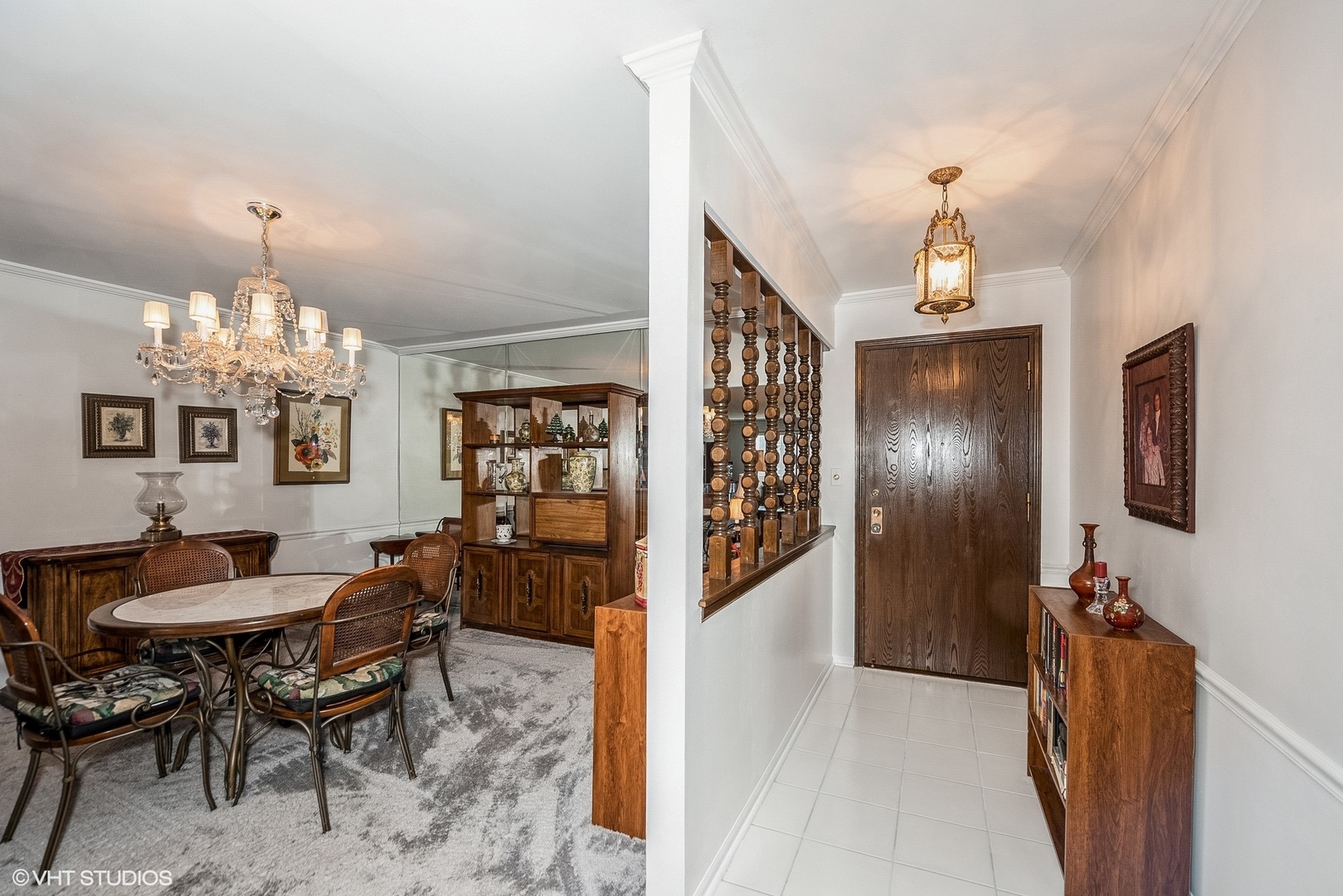 9240 Gross Point Road, Unit 407 Skokie, IL 60077 - Photo 4 of 22