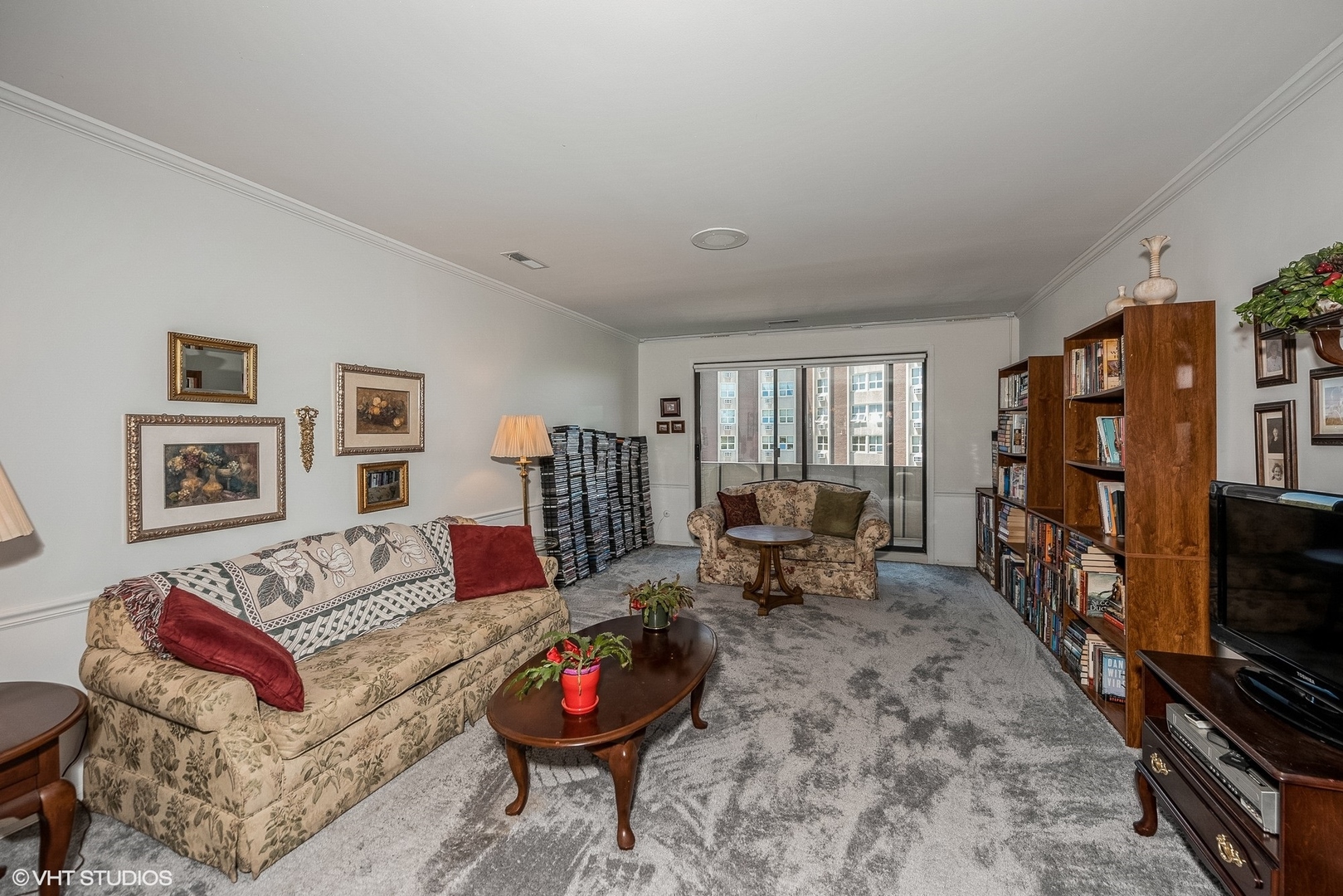 9240 Gross Point Road, Unit 407 Skokie, IL 60077 - Photo 7 of 22