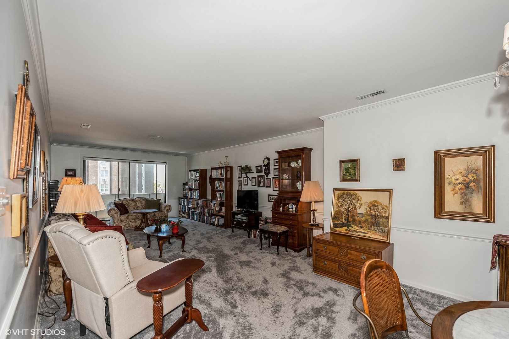 9240 Gross Point Road, Unit 407 Skokie, IL 60077 - Photo 10 of 22