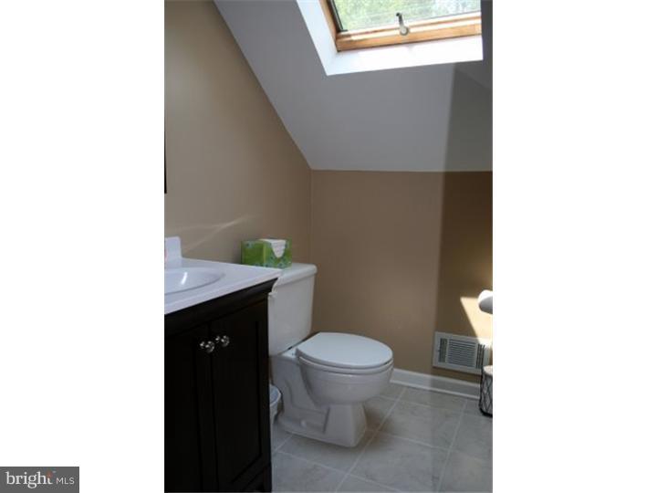 321 George Dye Road Hamilton, NJ 08690 - Photo 21 of 25 Gallery Image 21