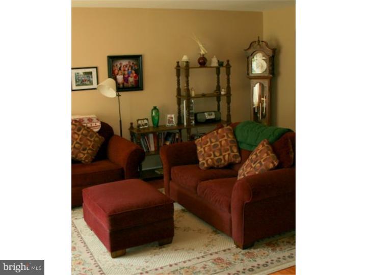 321 George Dye Road Hamilton, NJ 08690 - Photo 9 of 25 Gallery Image 9