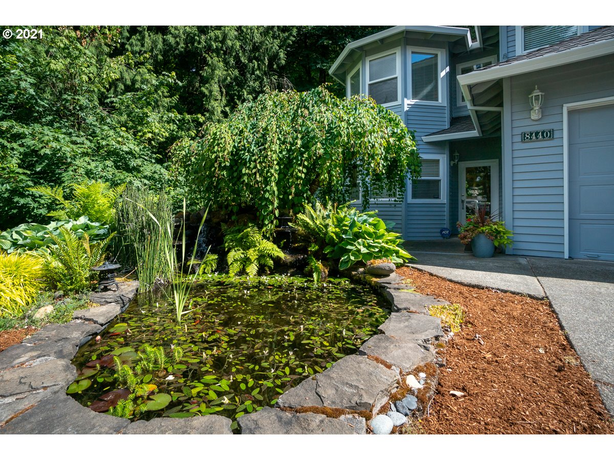 8440 Southwest 184th Loop Beaverton, OR 97007 - Photo 2 of 28 Gallery Image 2