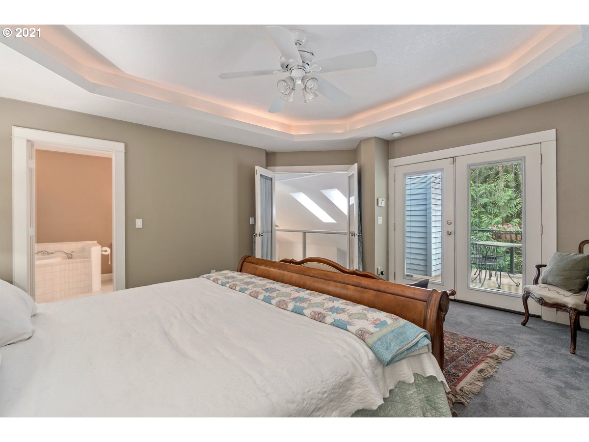 8440 Southwest 184th Loop Beaverton, OR 97007 - Photo 9 of 28 Gallery Image 9