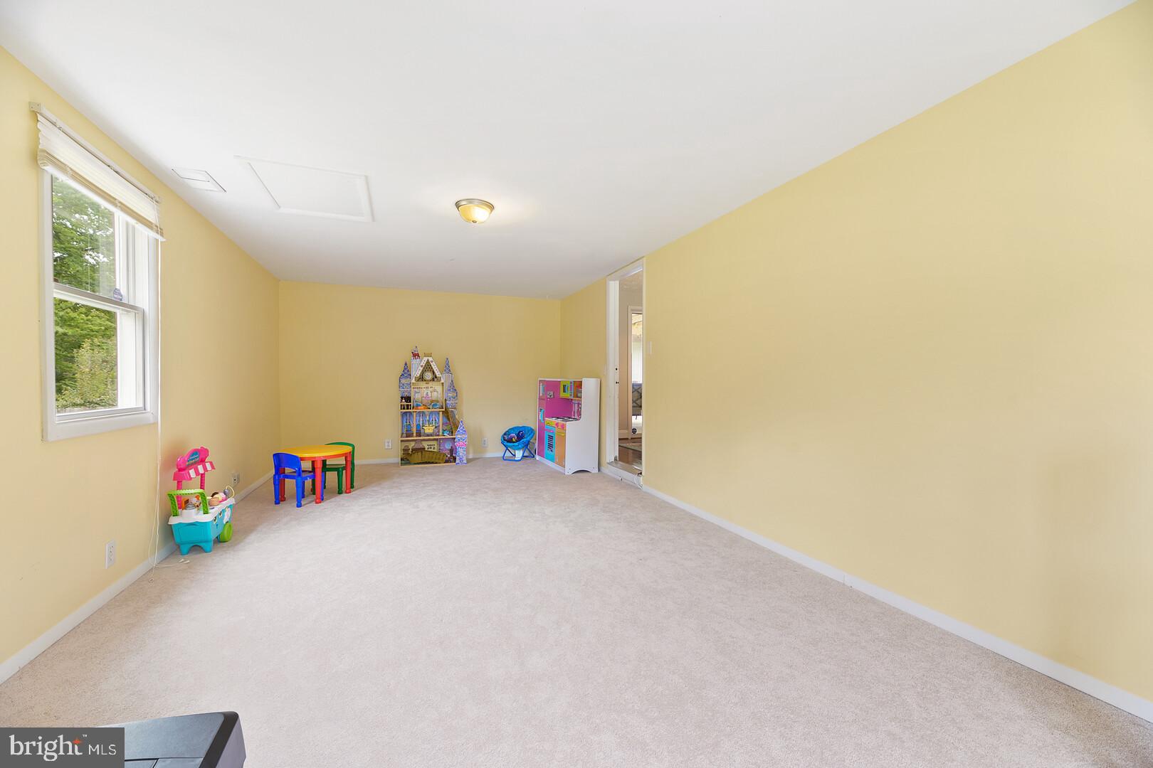 4534 Cub Run Road Chantilly, VA 20151 - Photo 22 of 32 Gallery Image 22