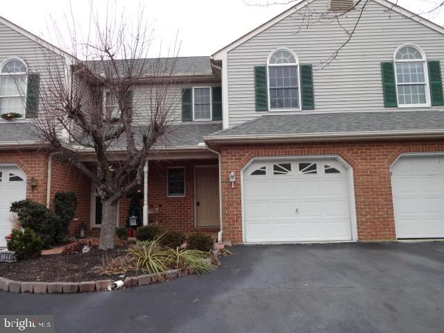 131 Pepperton Court Lititz, PA 17543 - Photo 1 of 34 Gallery Image 1