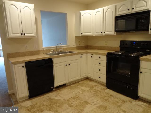 131 Pepperton Court Lititz, PA 17543 - Photo 5 of 34 Gallery Image 5