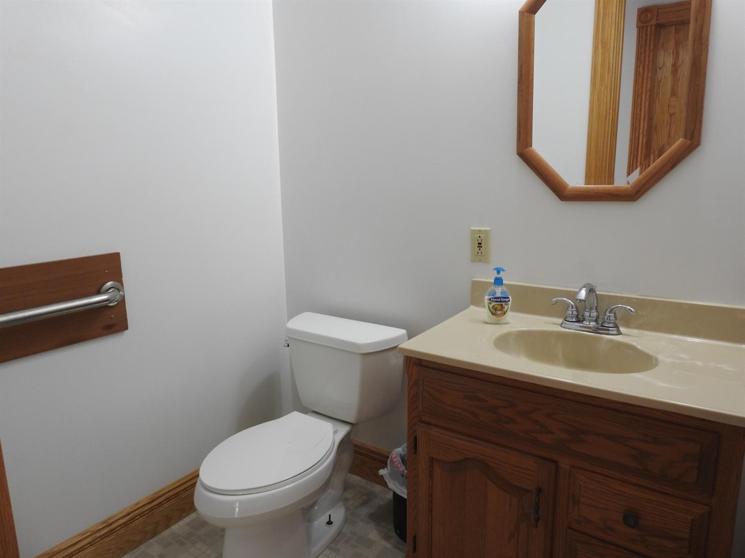 5602 Hamilton Richmond Road Hamilton, OH 45013 - Photo 12 of 19