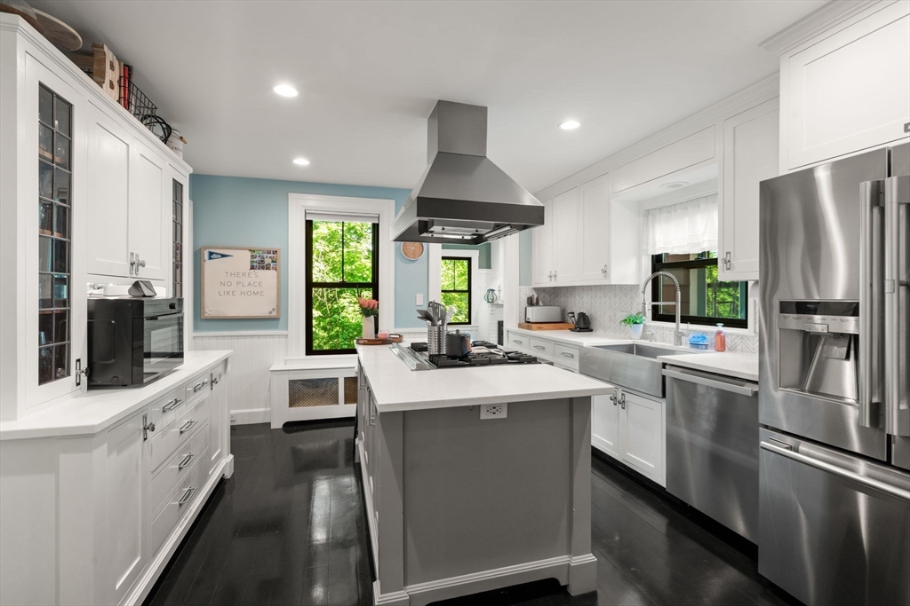 40 Kimlo Road Wellesley, MA 02481 - Photo 6 of 38