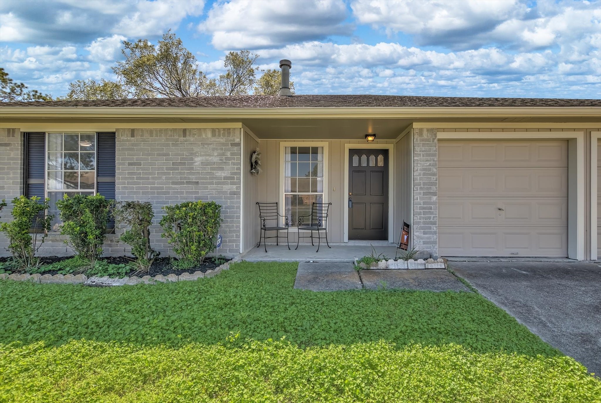 15110 Peachmeadow Lane Channelview, TX 77530 - Photo 4 of 34 front view of a house with a yard