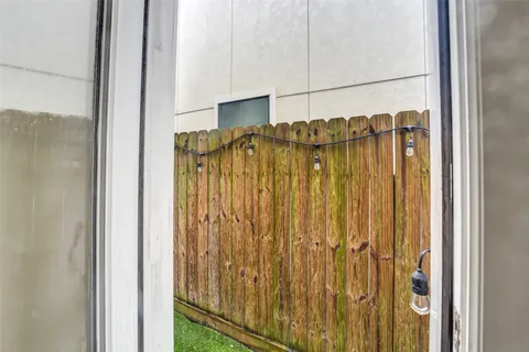 $449,000 | 5526 Darling Street, Unit C, Houston, TX 77007