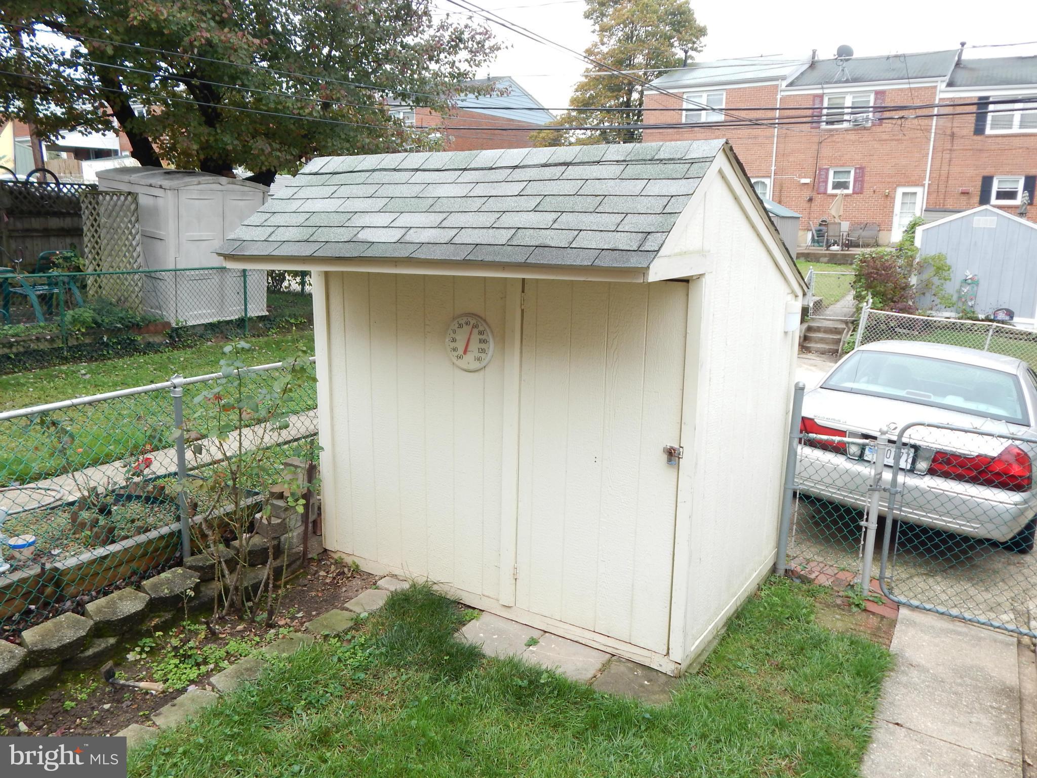 5604 Braxfield Road Baltimore, MD 21227 - Photo 18 of 25 Exterior (Rear)