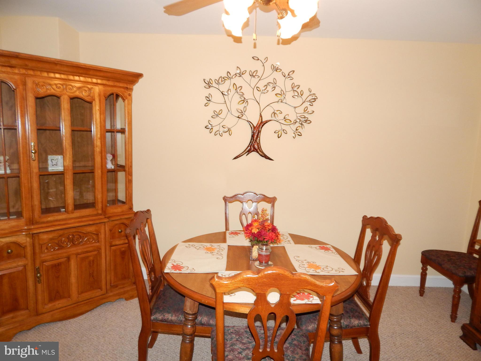 5604 Braxfield Road Baltimore, MD 21227 - Photo 4 of 25 Dining Room