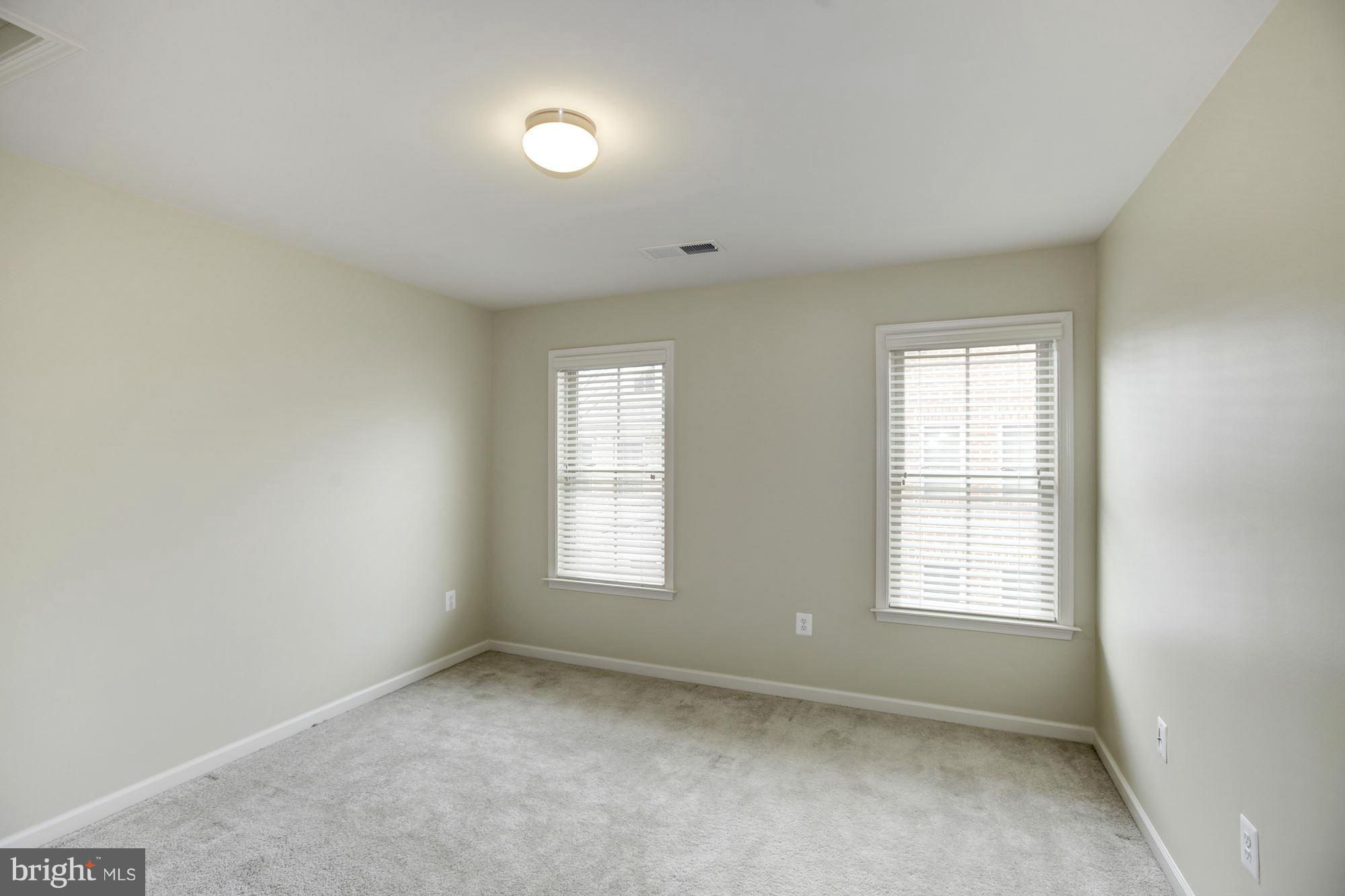 3439 Kemper Road Arlington, VA 22206 - Photo 22 of 30 Bedroom