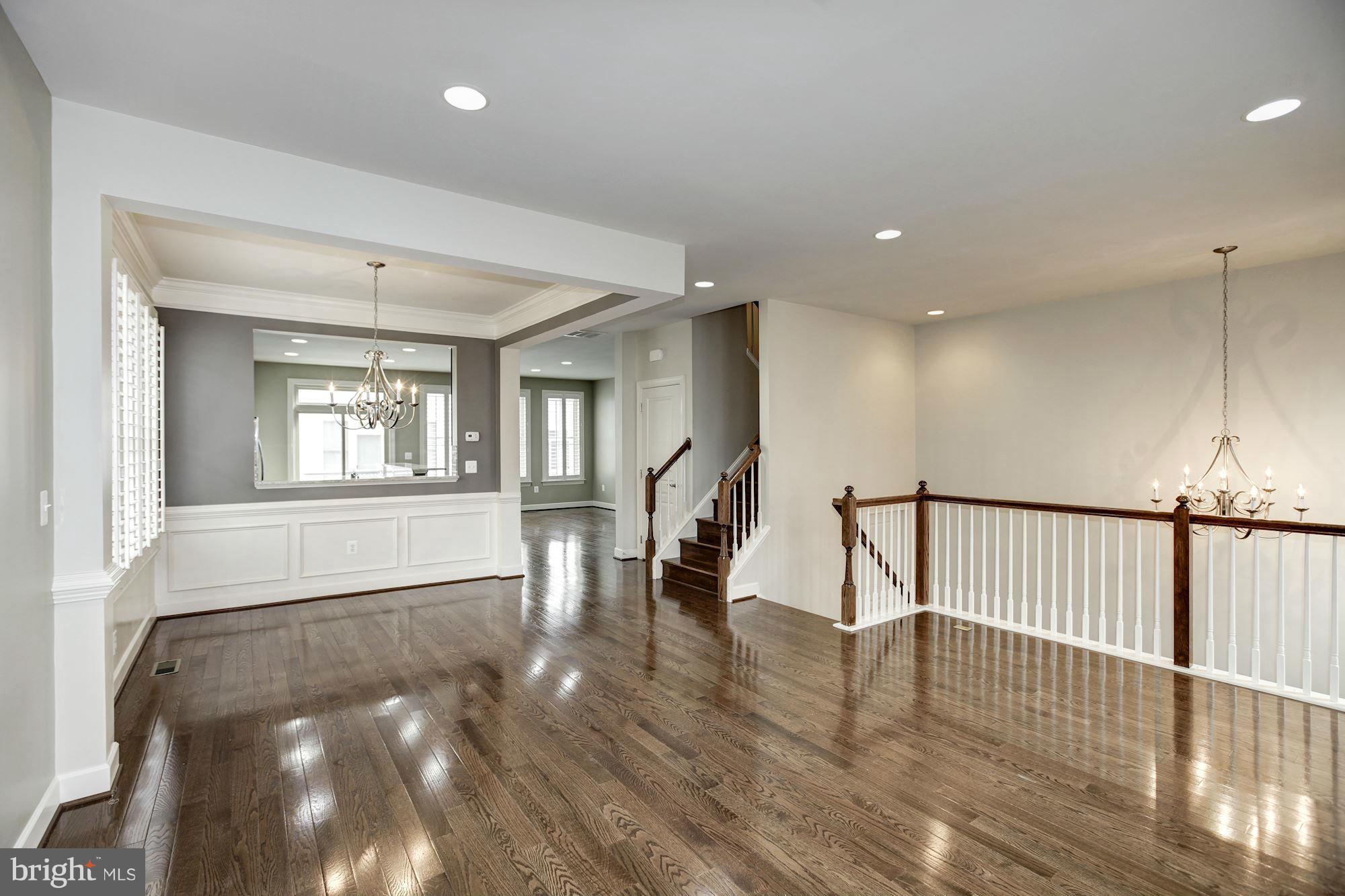 3439 Kemper Road Arlington, VA 22206 - Photo 5 of 30 Living Room