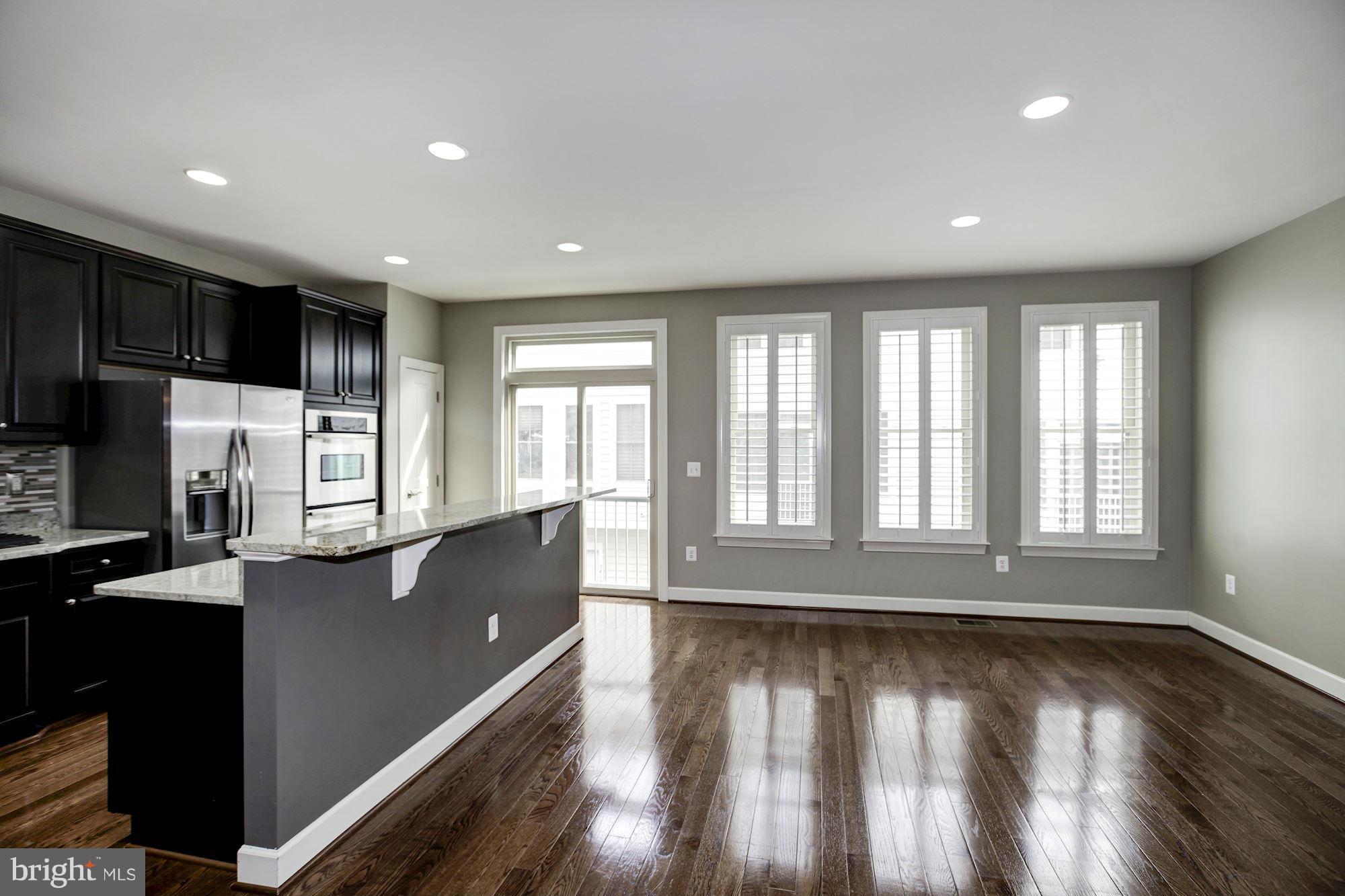 3439 Kemper Road Arlington, VA 22206 - Photo 7 of 30 Family Room