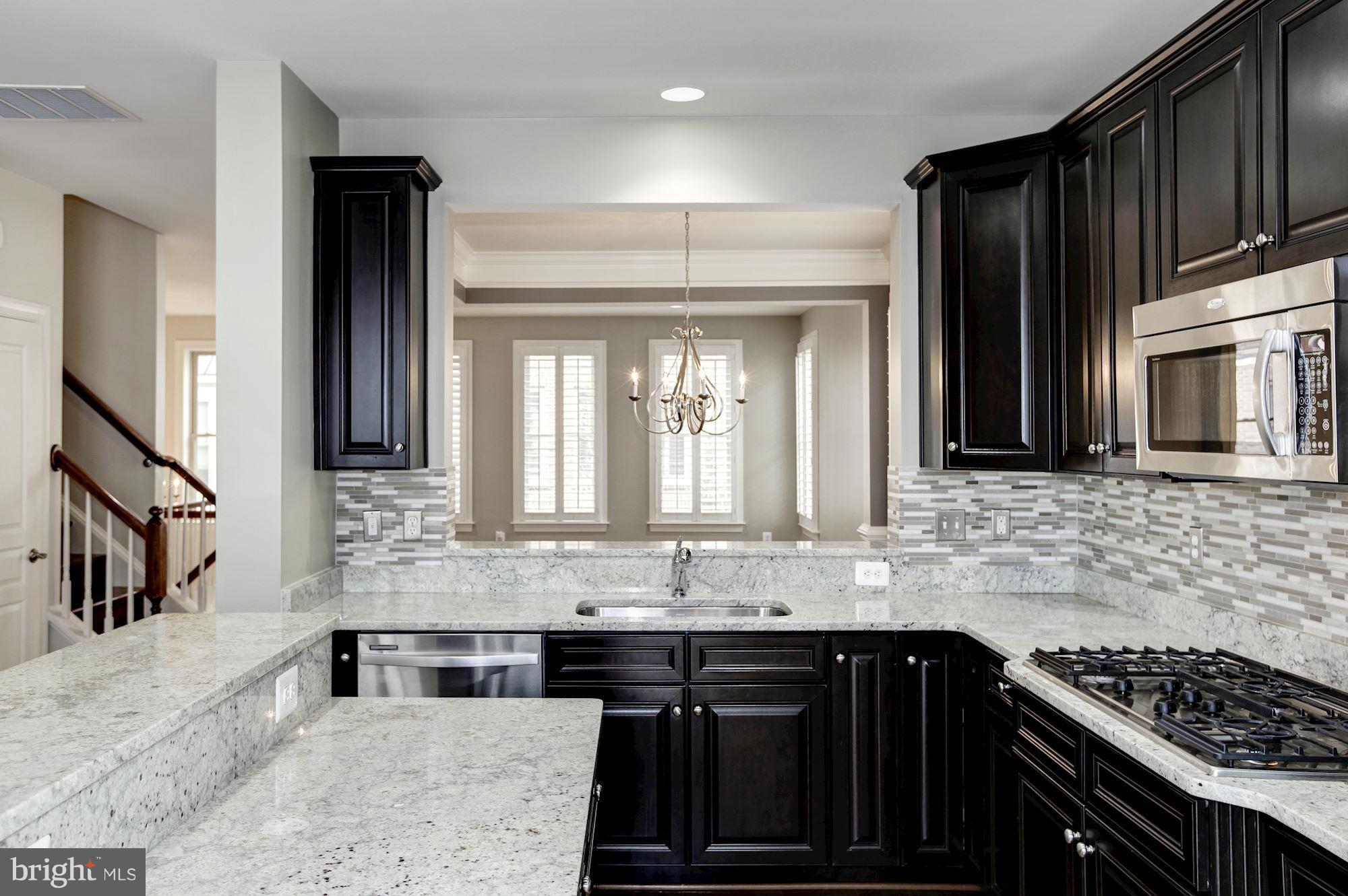 3439 Kemper Road Arlington, VA 22206 - Photo 9 of 30 Kitchen
