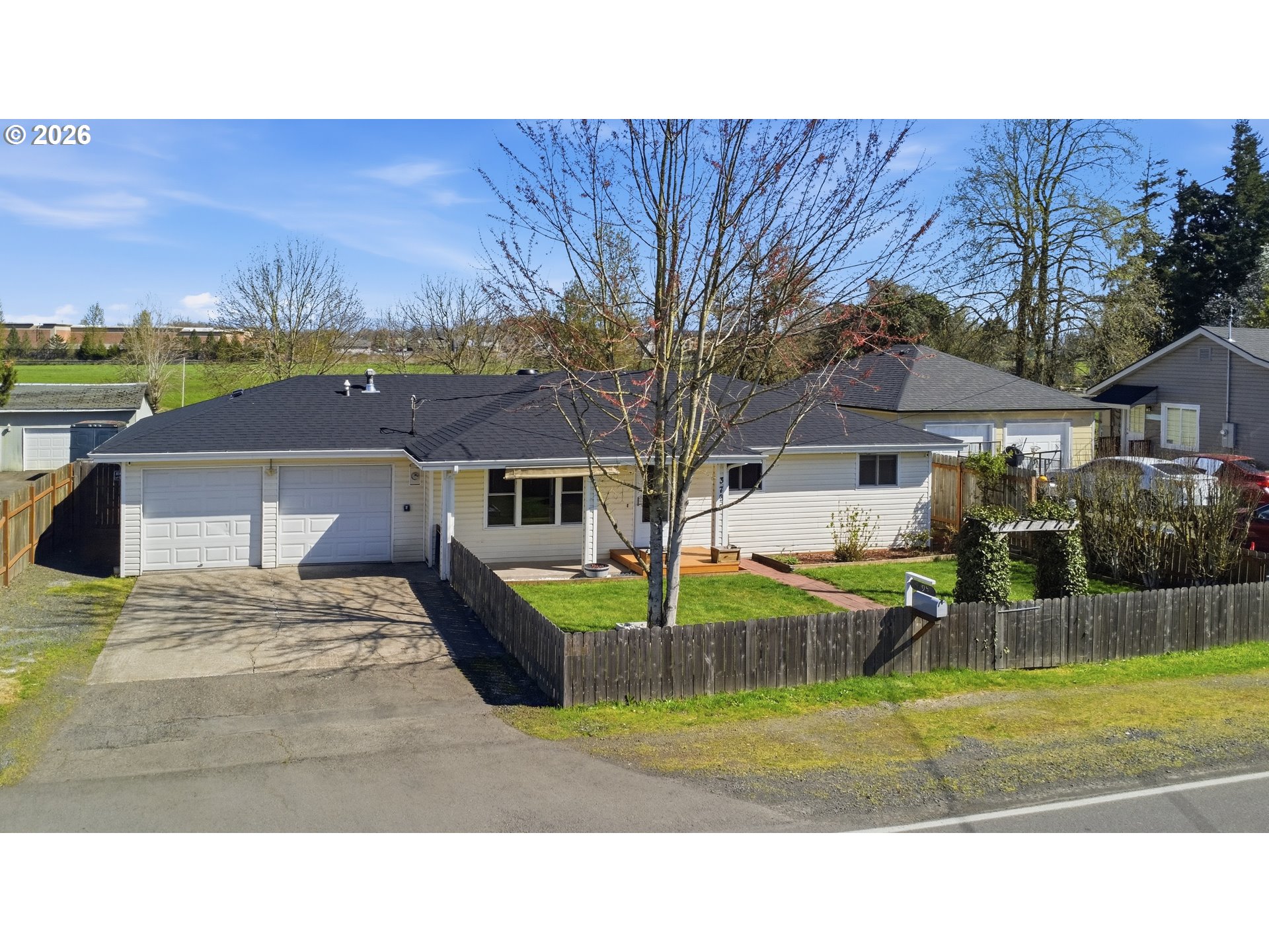 3795 Southeast Spicer Road Albany, OR 97322 - Photo 13 of 45