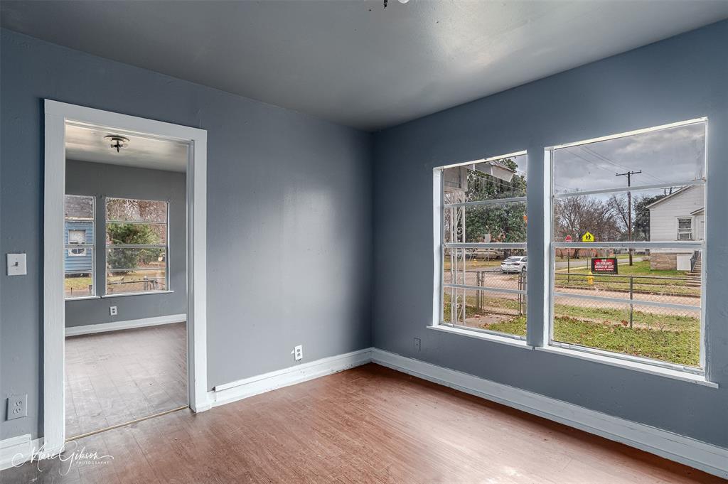 329 Edwards Street Bossier City, LA 71111 - Photo 9 of 12 an empty room with windows and view