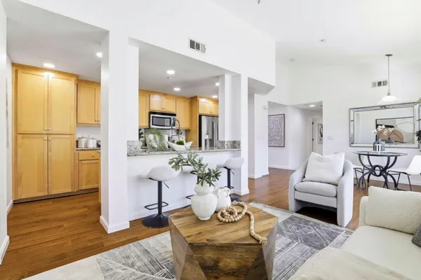 $899,000 | 1035 Scotia Terrace, Unit 304, Sunnyvale, CA 94089
