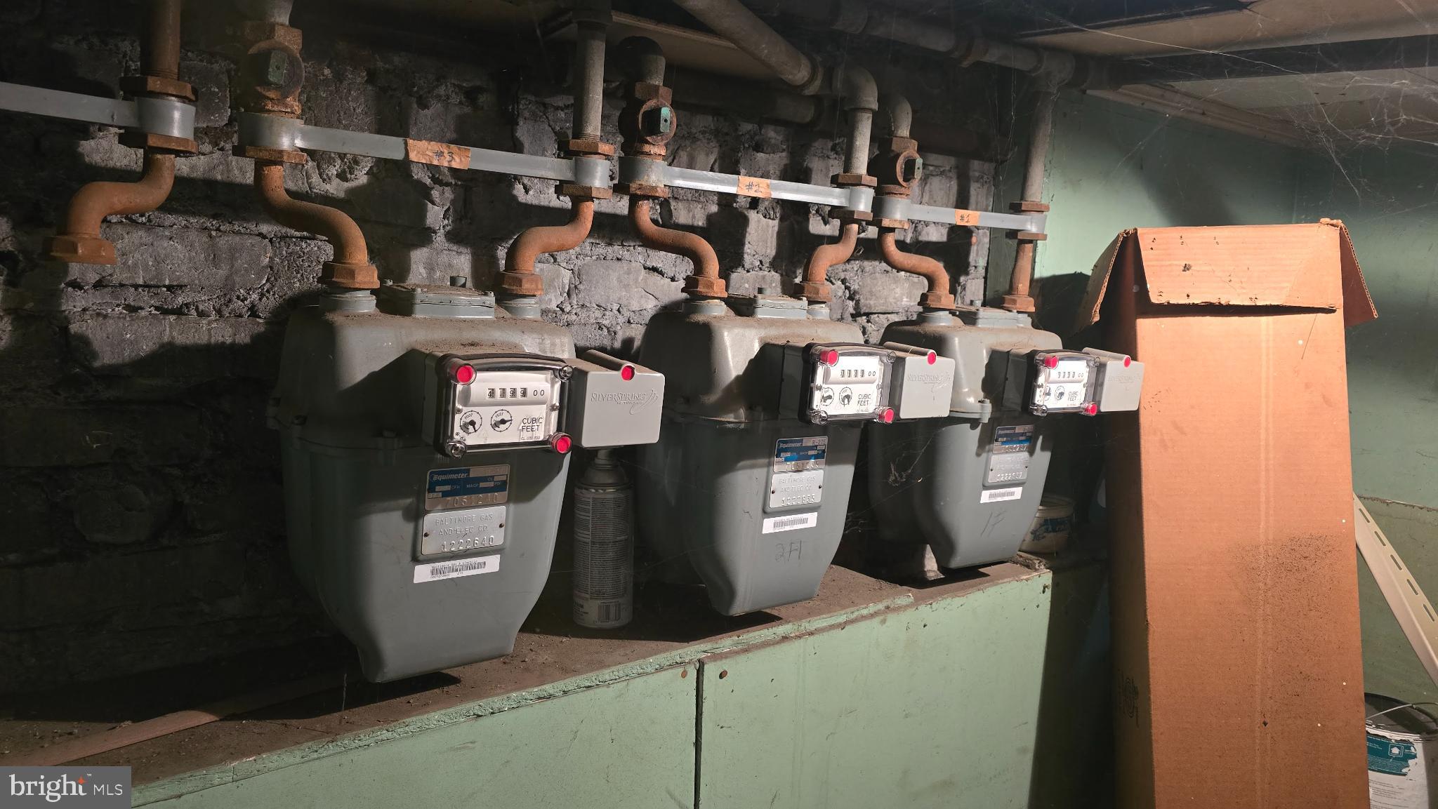 2413 Reisterstown Road Baltimore, MD 21217 - Photo 17 of 22 a utility room with dryer and washer