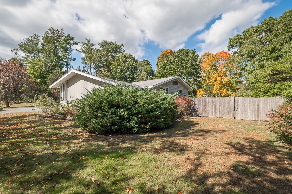 18 Great Pond Road Wenham, MA 01984 - Photo 6 of 35 Gallery Image 6