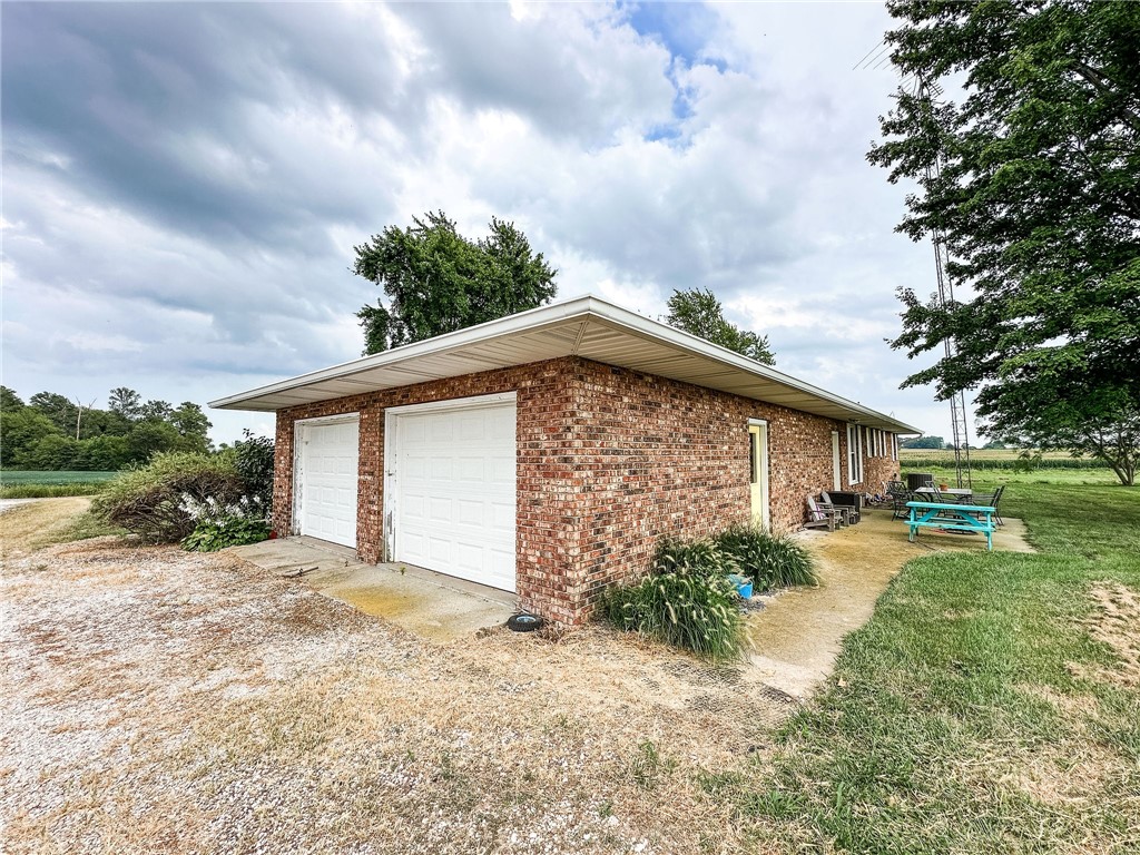 16481 Hadley Road Sumner, IL 62466 - Photo 26 of 45