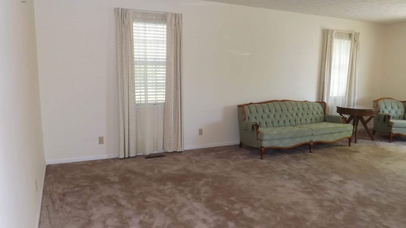 969 Ewing Road, Unit 14 Spring City, TN 37381 - Photo 12 of 27 dining-living room