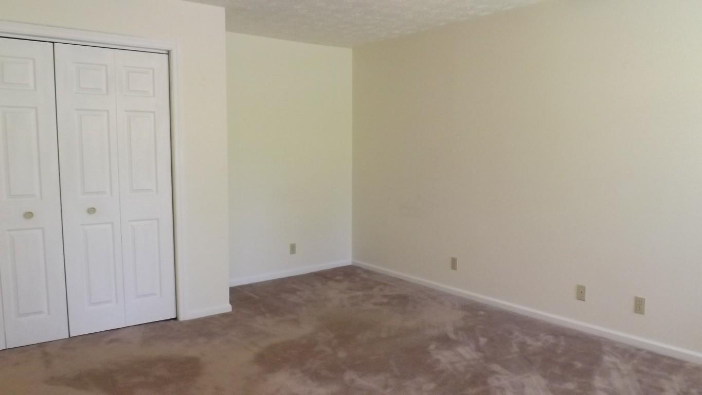 969 Ewing Road, Unit 14 Spring City, TN 37381 - Photo 14 of 27 main master bedroom