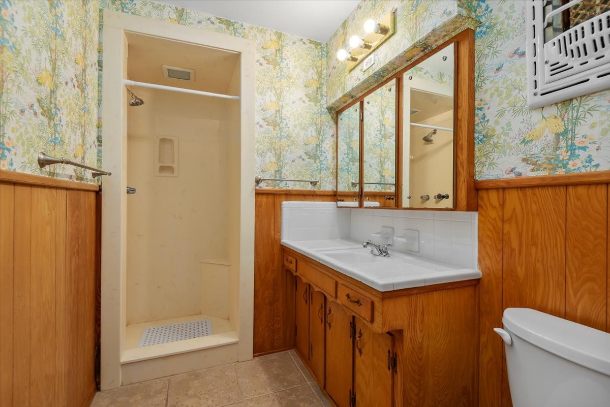 20311 Ramsey Road Crosby, TX 77532 - Photo 28 of 43 Primary Bath, room to extend this to formal room area
