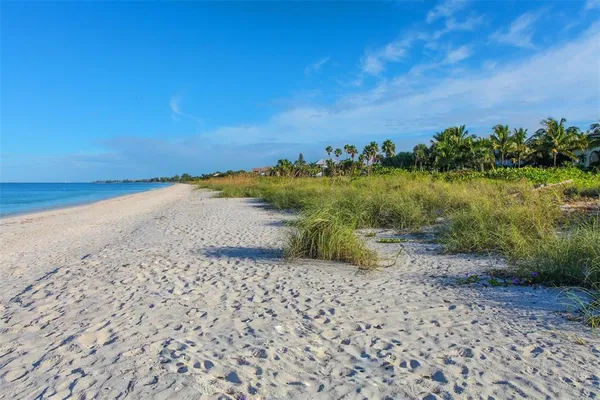 $600,000 | 1140 Beachcomber Court, Unit 11, Osprey, FL 34229